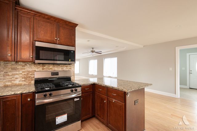 6120 W 98th Street, Oak Lawn, IL 60453
