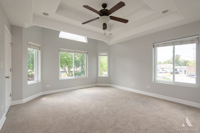 6120 W 98th Street, Oak Lawn, IL 60453