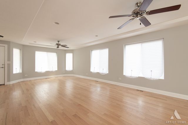 6120 W 98th Street, Oak Lawn, IL 60453