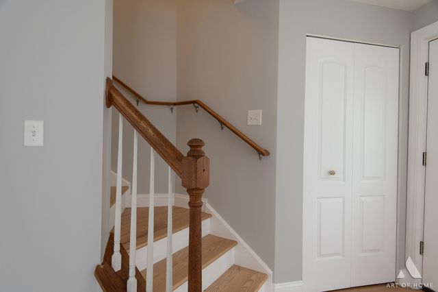 6120 W 98th Street, Oak Lawn, IL 60453