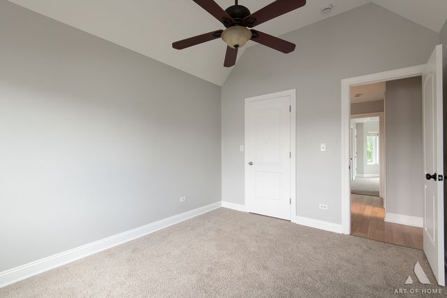 6120 W 98th Street, Oak Lawn, IL 60453