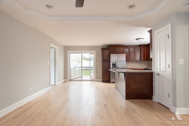 6120 W 98th Street, Oak Lawn, IL 60453