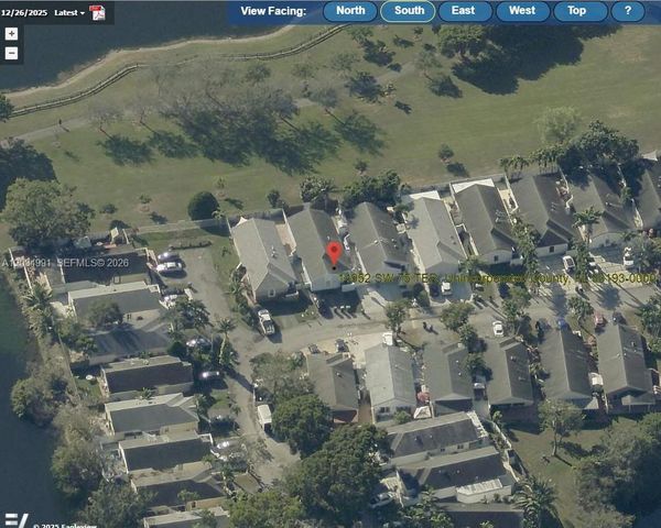 14952 SW 75th Ter, Miami, FL 33193