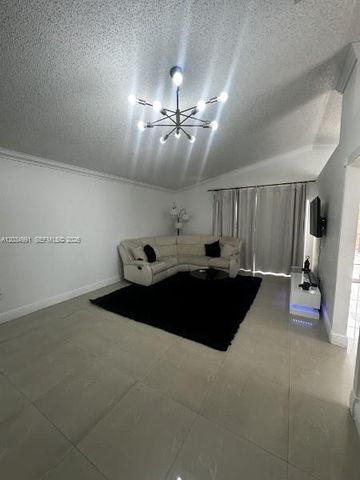 14952 SW 75th Ter, Miami, FL 33193