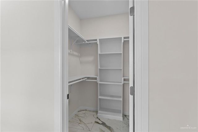 201 Contento Avenue, Donna, TX 78537