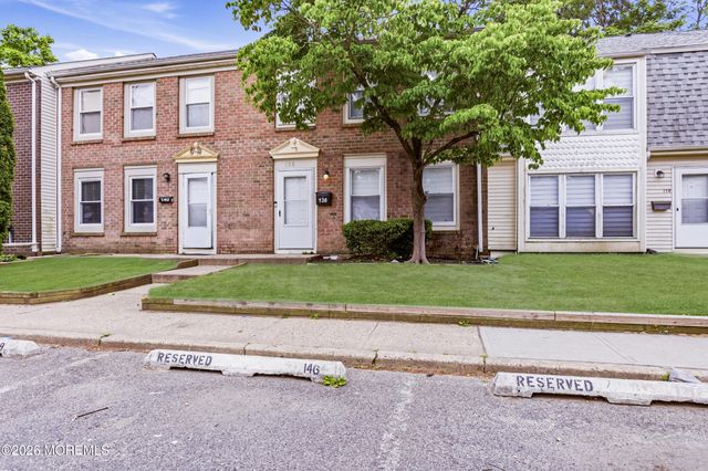 138 Stratford Place, Lakewood, NJ 08701