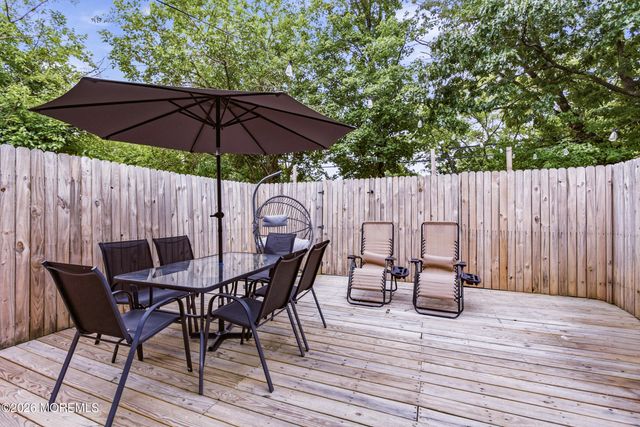 138 Stratford Place, Lakewood, NJ 08701