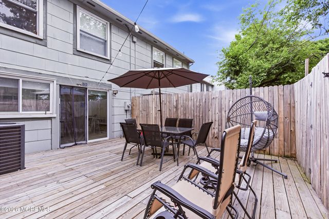 138 Stratford Place, Lakewood, NJ 08701