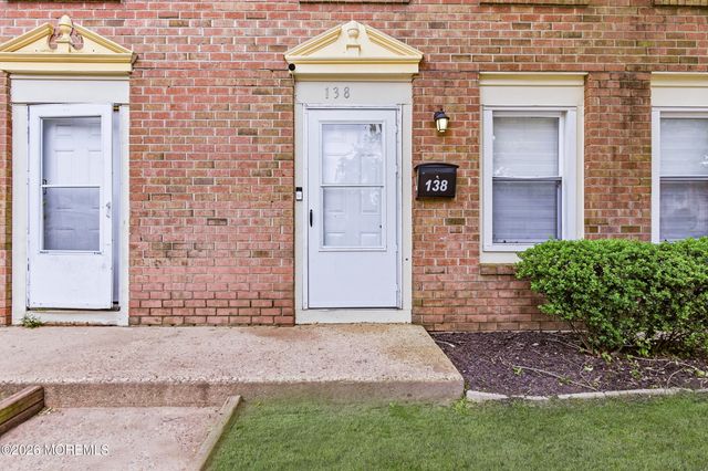 138 Stratford Place, Lakewood, NJ 08701