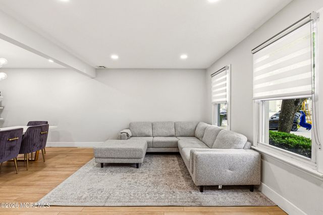 138 Stratford Place, Lakewood, NJ 08701