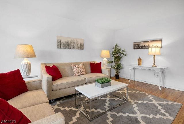 605 Grove St 16, Clifton City, NJ 07013