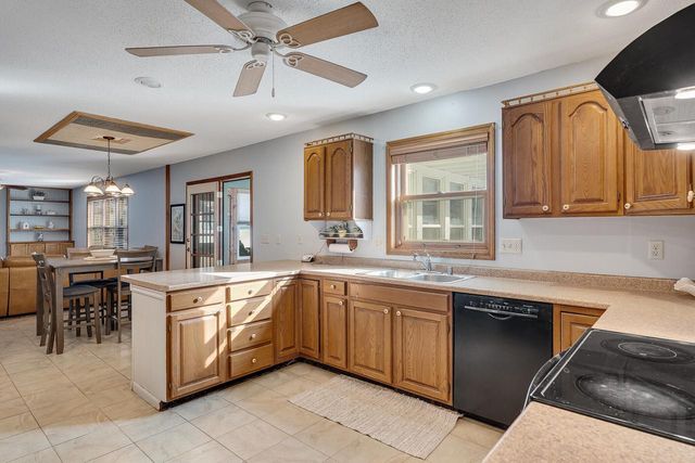 4304 Meadowlark LANE, La Crosse, WI 54601