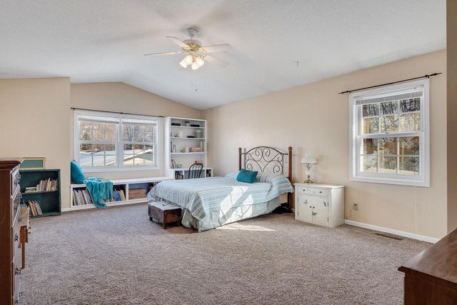 4304 Meadowlark LANE, La Crosse, WI 54601