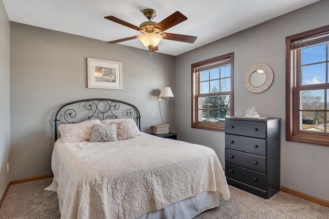 4304 Meadowlark LANE, La Crosse, WI 54601