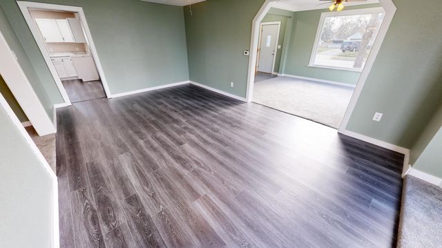 203 Trott Avenue SE, Willmar, MN 56201