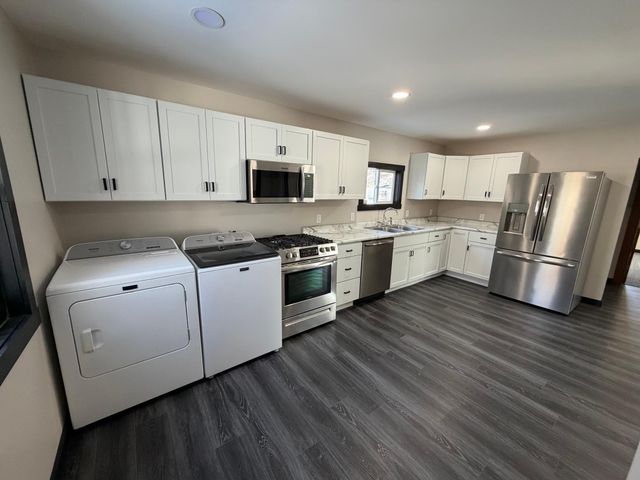 203 Trott Avenue SE, Willmar, MN 56201