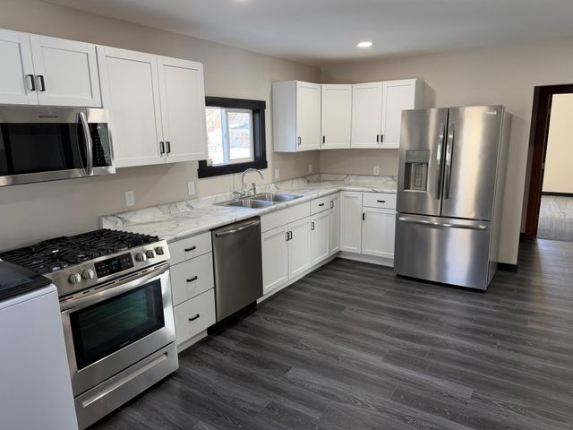 203 Trott Avenue SE, Willmar, MN 56201