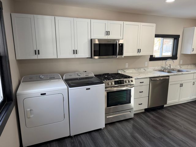 203 Trott Avenue SE, Willmar, MN 56201