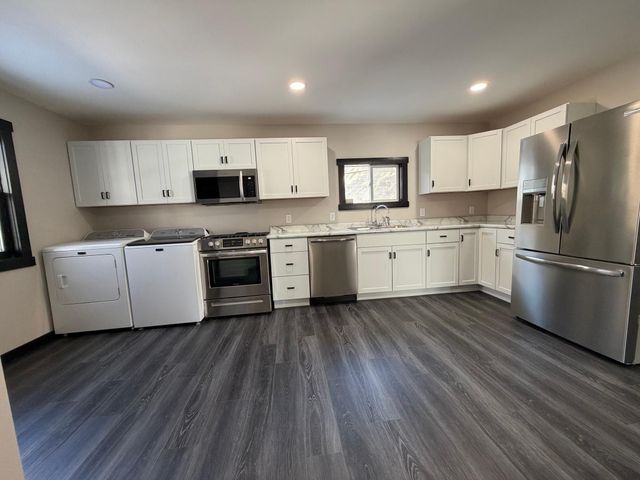 203 Trott Avenue SE, Willmar, MN 56201