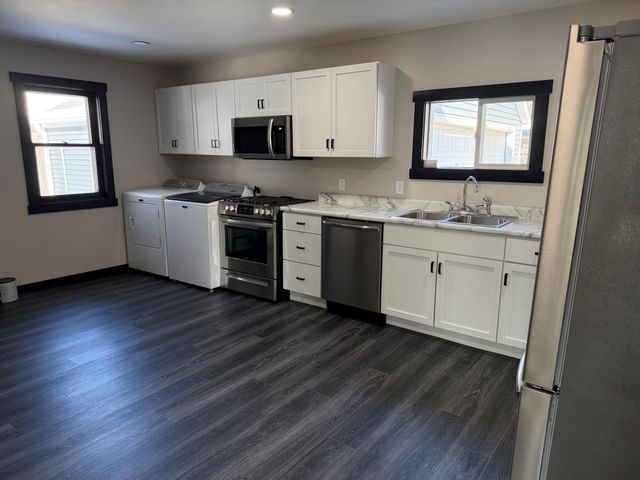 203 Trott Avenue SE, Willmar, MN 56201