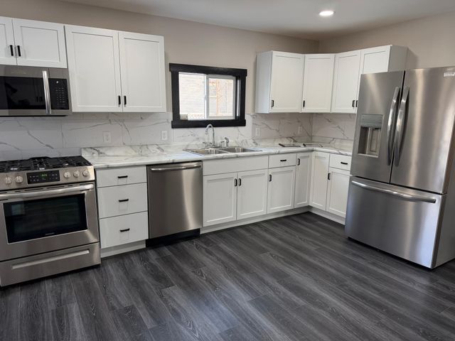 203 Trott Avenue SE, Willmar, MN 56201