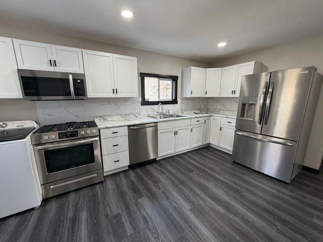 203 Trott Avenue SE, Willmar, MN 56201