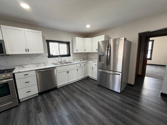 203 Trott Avenue SE, Willmar, MN 56201