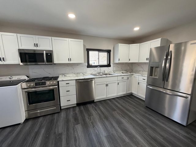 203 Trott Avenue SE, Willmar, MN 56201