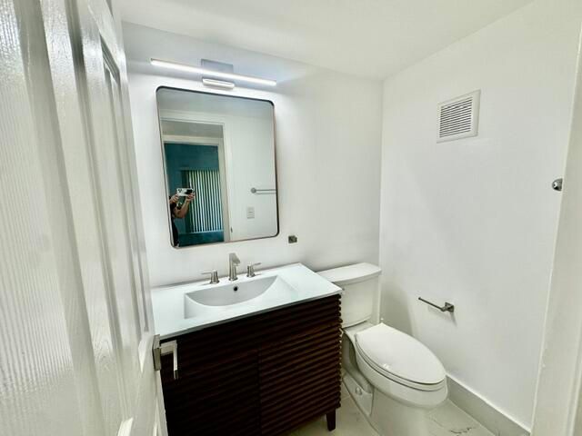 3045 Cornwall C, Boca Raton, FL 33434