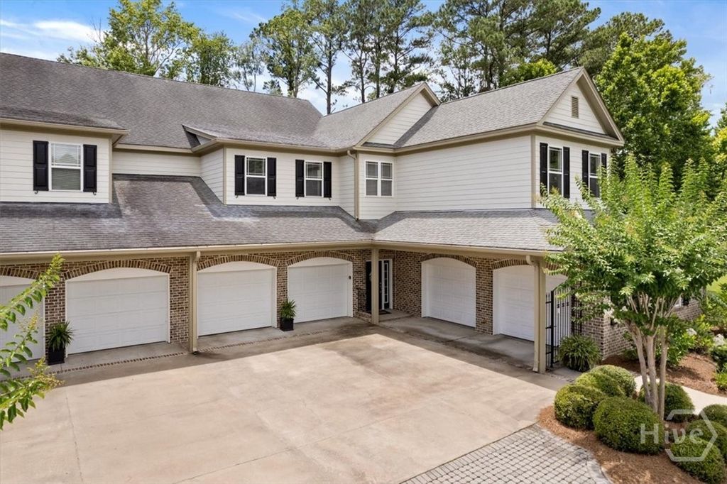 Image 1 of property listing at 2604 River Oaks Drive, Richmond Hill, GA 31324