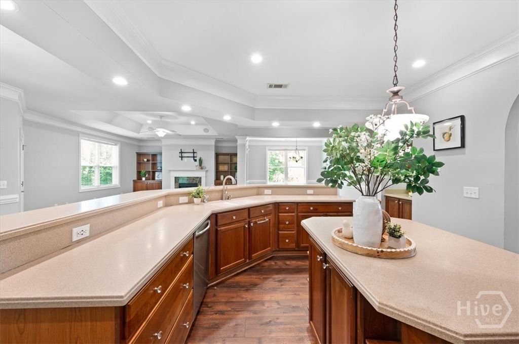 Image 11 of property listing at 2604 River Oaks Drive, Richmond Hill, GA 31324