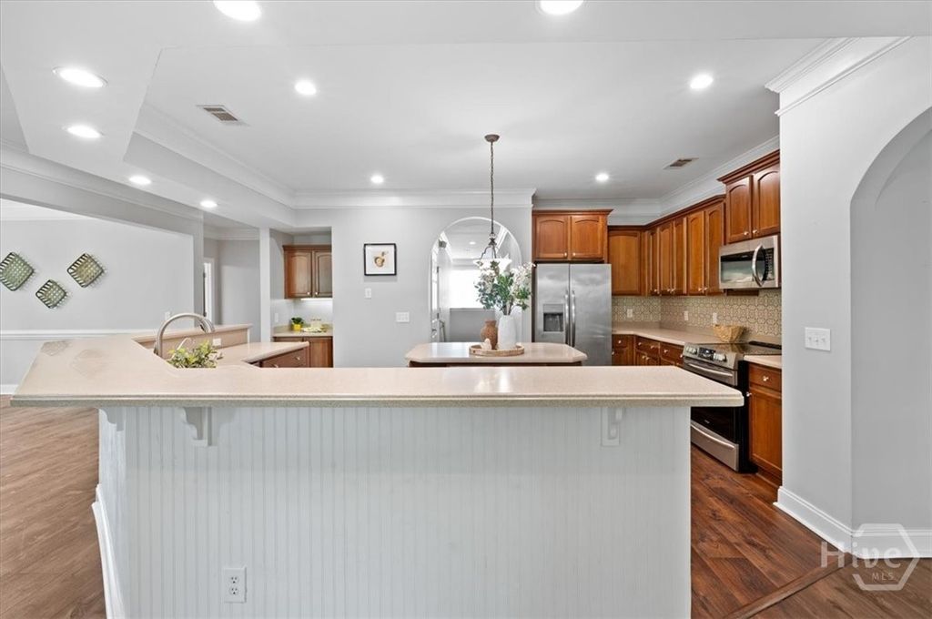 Image 18 of property listing at 2604 River Oaks Drive, Richmond Hill, GA 31324