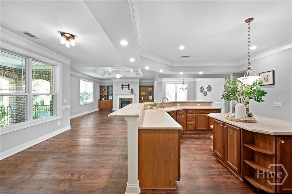 Image 19 of property listing at 2604 River Oaks Drive, Richmond Hill, GA 31324
