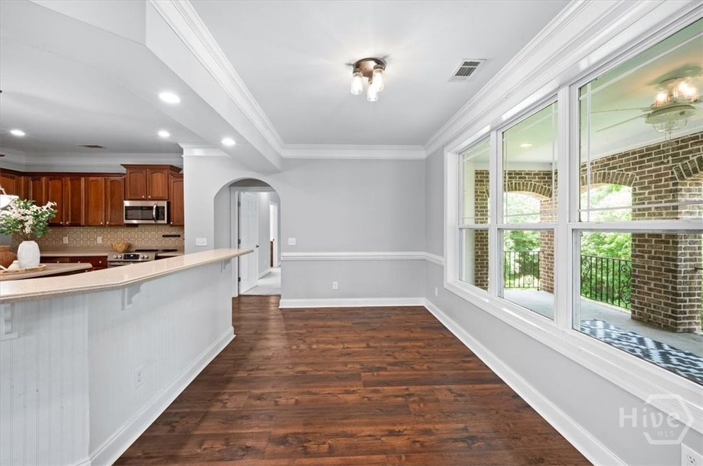 Image 21 of property listing at 2604 River Oaks Drive, Richmond Hill, GA 31324