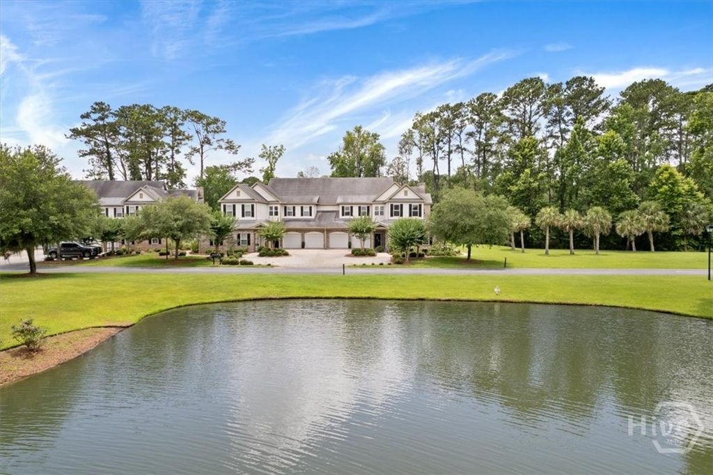 Image 4 of property listing at 2604 River Oaks Drive, Richmond Hill, GA 31324