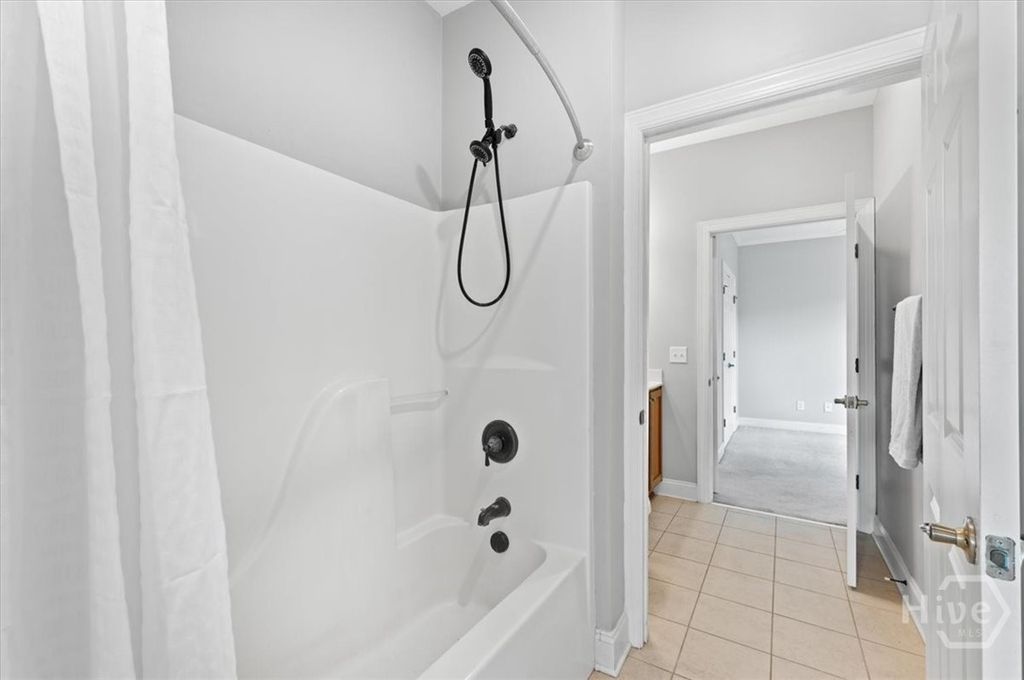 Image 47 of property listing at 2604 River Oaks Drive, Richmond Hill, GA 31324