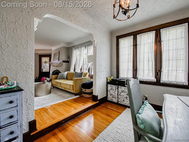 321 Aqua Court, Royal Oak, MI 48073