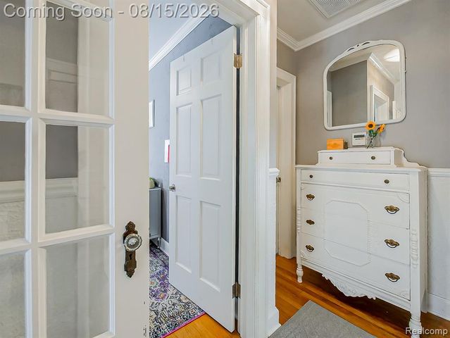 321 Aqua Court, Royal Oak, MI 48073