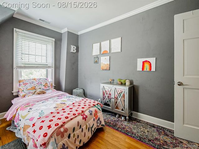 321 Aqua Court, Royal Oak, MI 48073