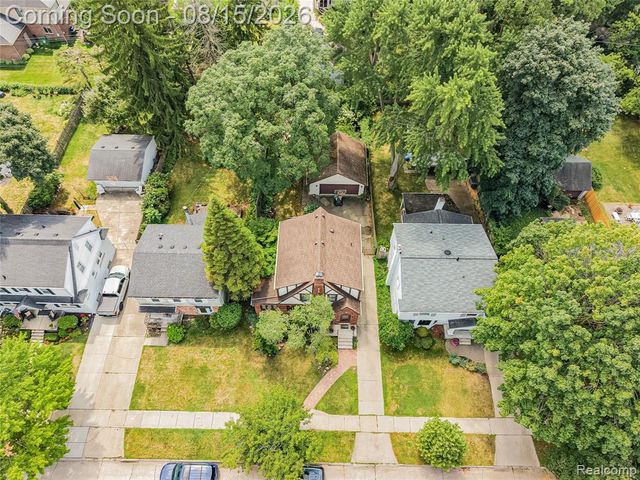 321 Aqua Court, Royal Oak, MI 48073