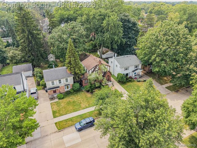 321 Aqua Court, Royal Oak, MI 48073