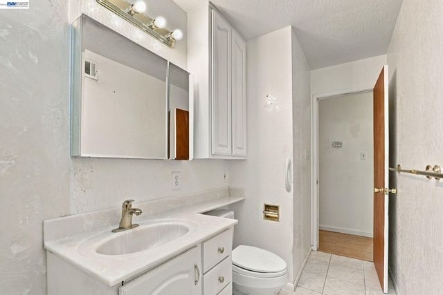 39628 Banyan Tree Rd, Fremont, CA 94538