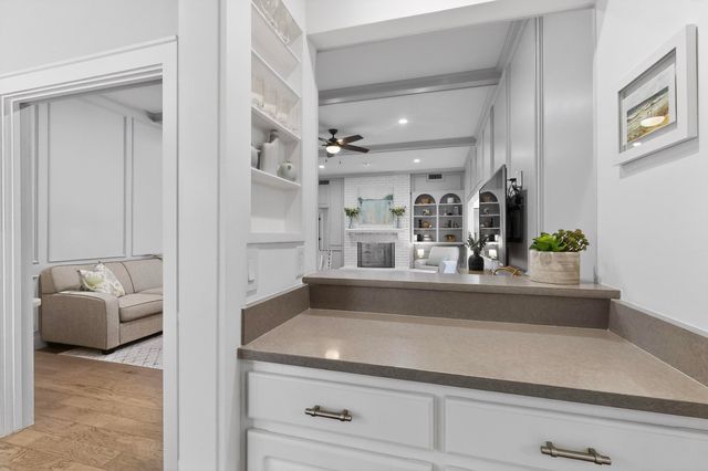 6945 Mill Falls Drive, Dallas, TX 75248