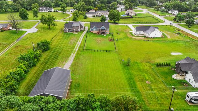 104 Kirk Drive, Nicholasville, KY 40356
