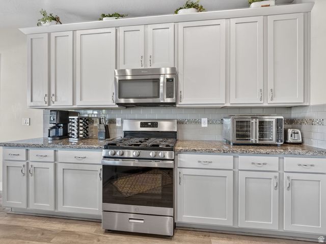 4087 W GREAT NECK DR, South Jordan, UT 84009