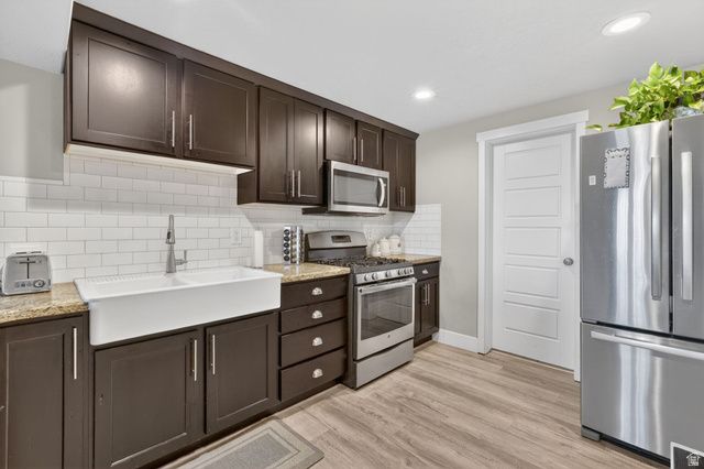 4087 W GREAT NECK DR, South Jordan, UT 84009