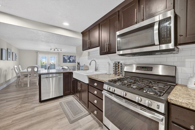 4087 W GREAT NECK DR, South Jordan, UT 84009