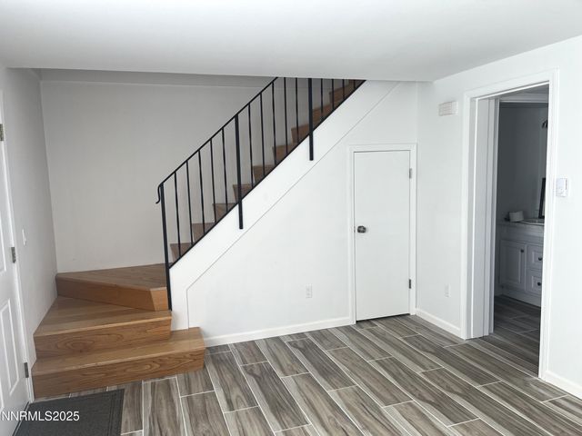 1265 Redwood Circle 5, Gardnerville, NV 89460