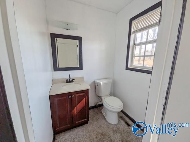 1022 Lindsey Drive, Centre, AL 35960