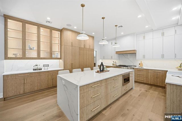 33 Tower Road, Livingston, NJ 07039